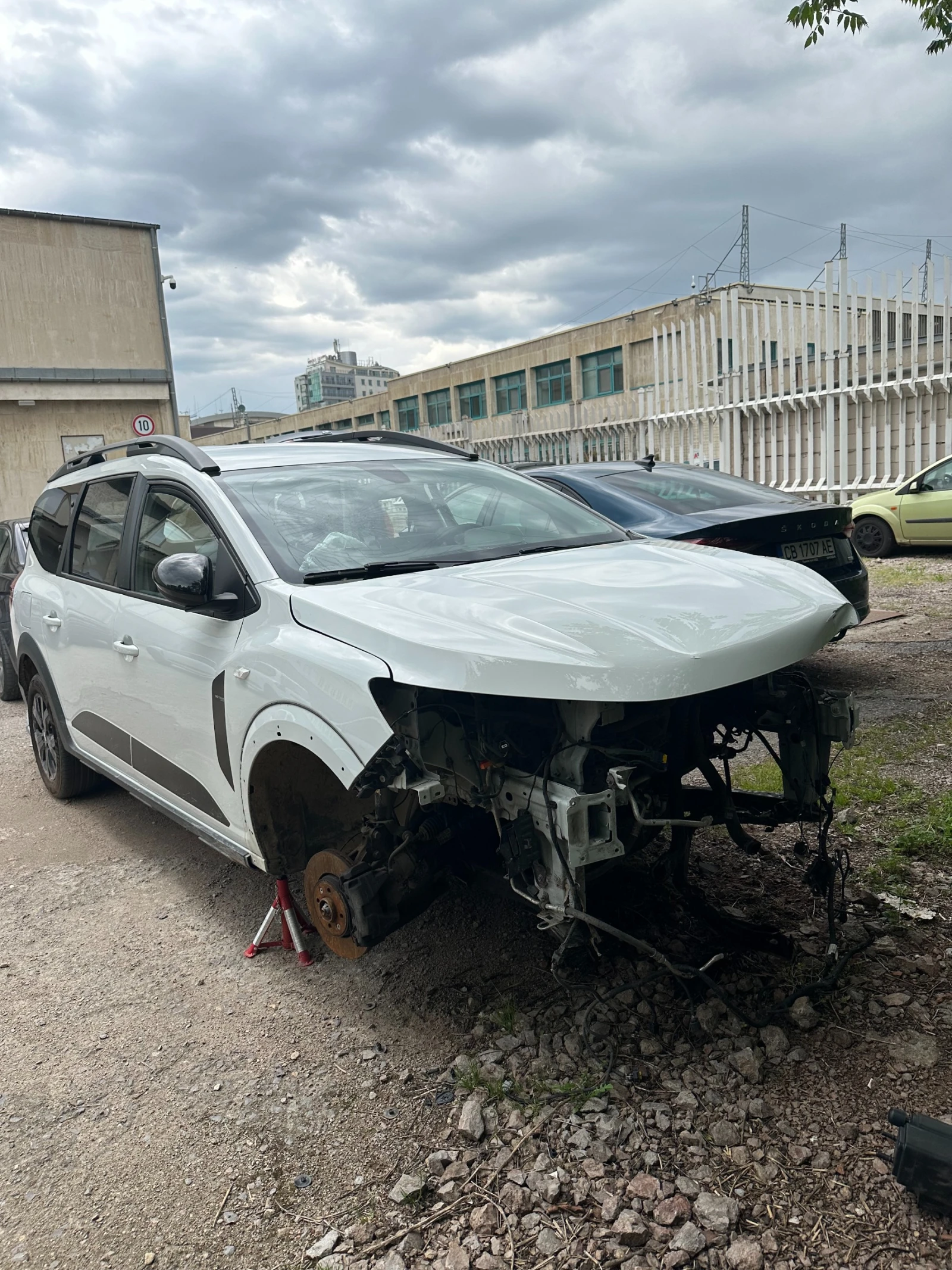 Dacia Jogger, снимка 2 - Автомобили и джипове - 54677827