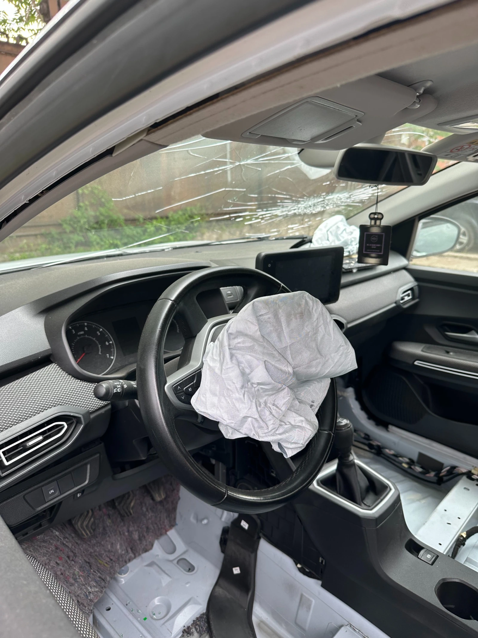 Dacia Jogger, снимка 3 - Автомобили и джипове - 54677827