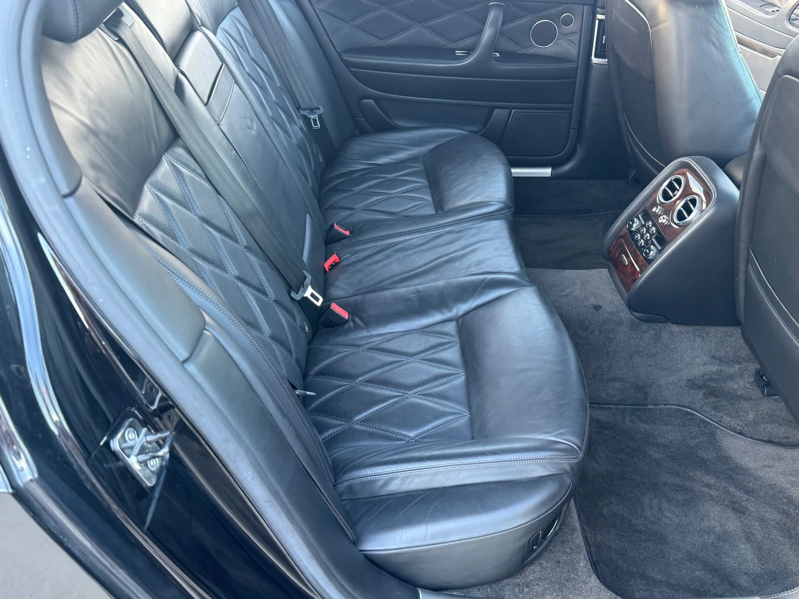 Bentley Continental W12* 2011г* 55.000КМ* 1 Собственик* Сервизна Истор, снимка 11 - Автомобили и джипове - 54796496