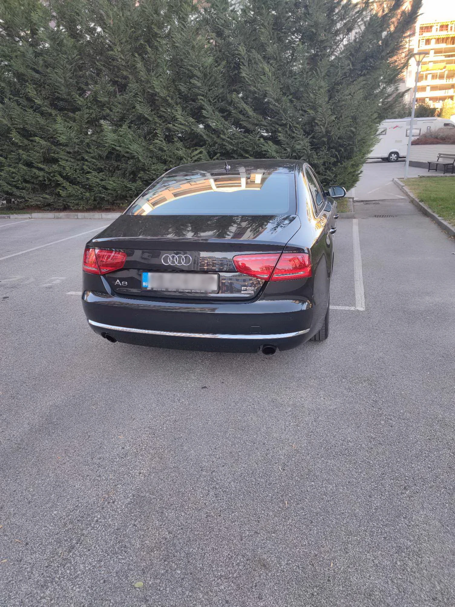 Audi A8 4.2 TFSI, снимка 3 - Автомобили и джипове - 54886600
