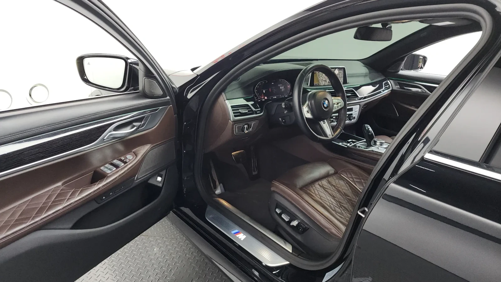 BMW 730 B&WILKINS| DISTRONIC| 360| DISPLAY KEY| LASER| REM, снимка 11 - Автомобили и джипове - 55075490