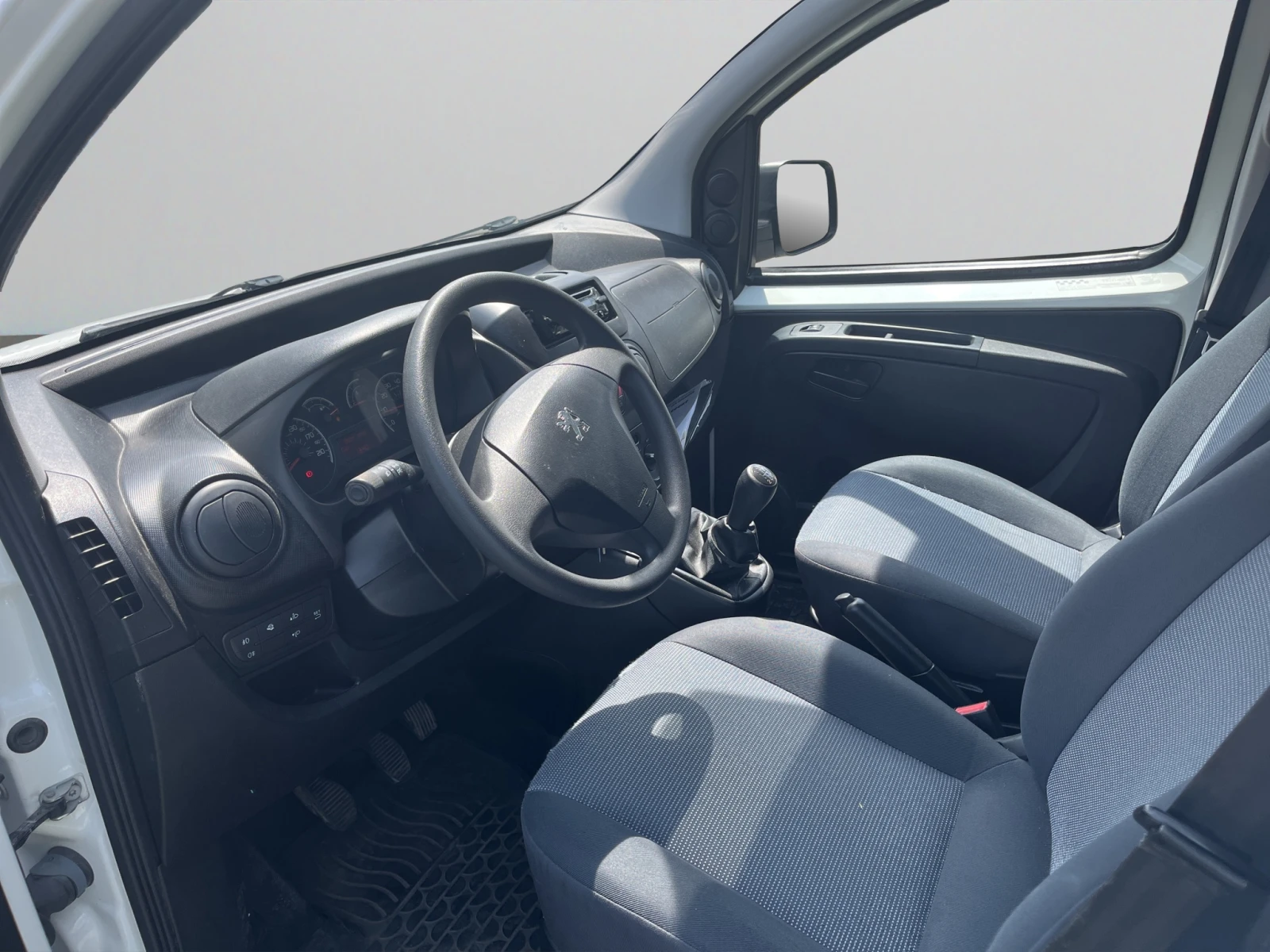 Peugeot Bipper, снимка 9 - Автомобили и джипове - 55102419