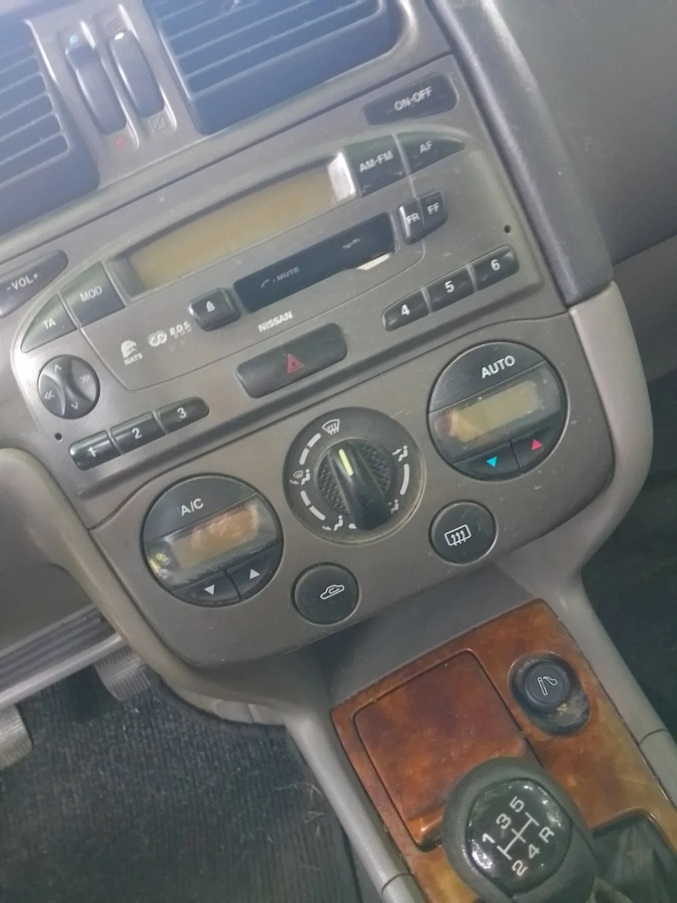 Nissan Primera | Mobile.bg � ����������� 5