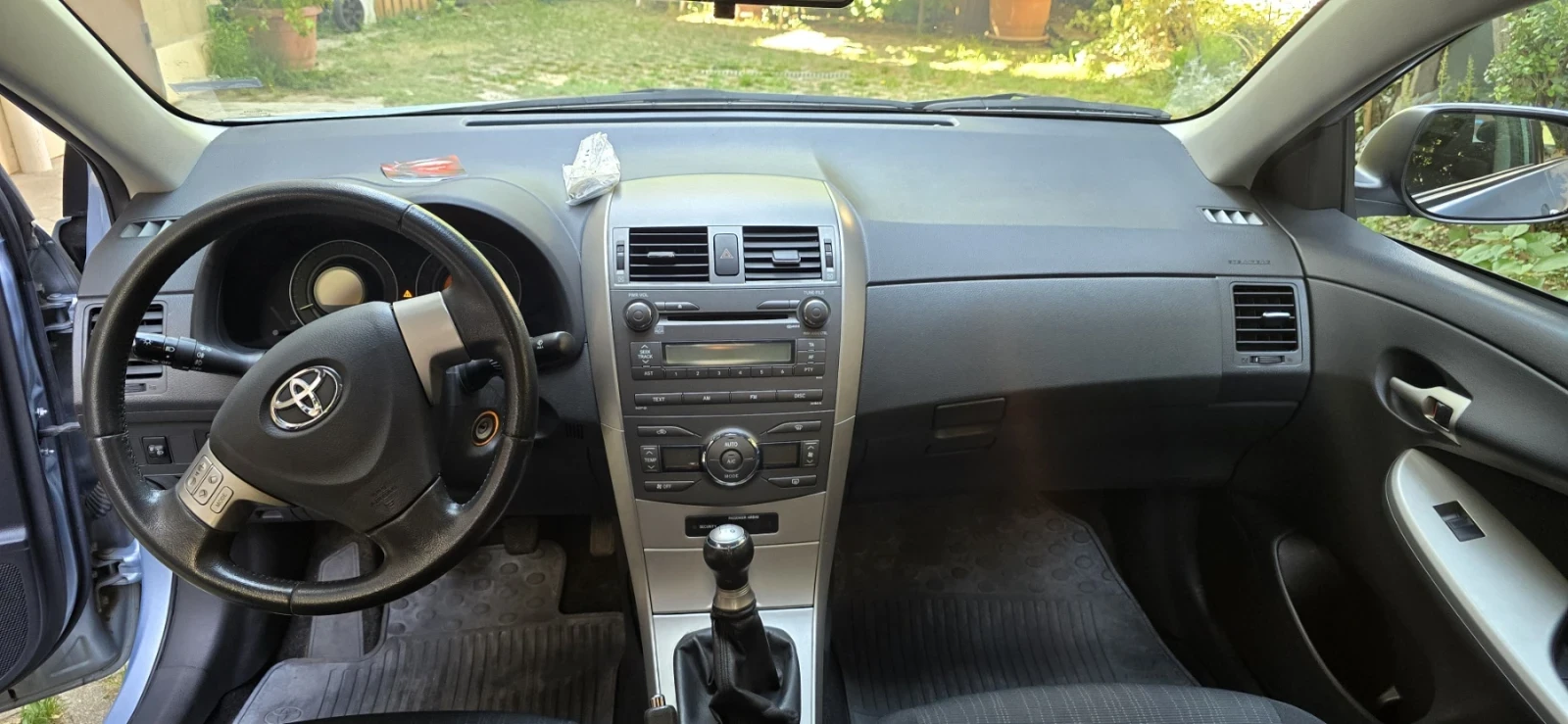 Toyota Corolla 1.4 дизел Д4Д, снимка 8 - Автомобили и джипове - 55502913