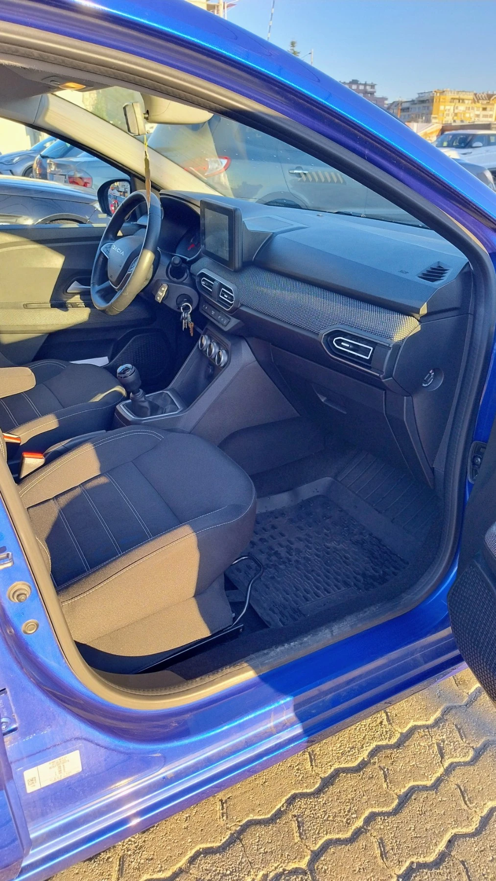 Dacia Logan, снимка 6 - Автомобили и джипове - 55683367