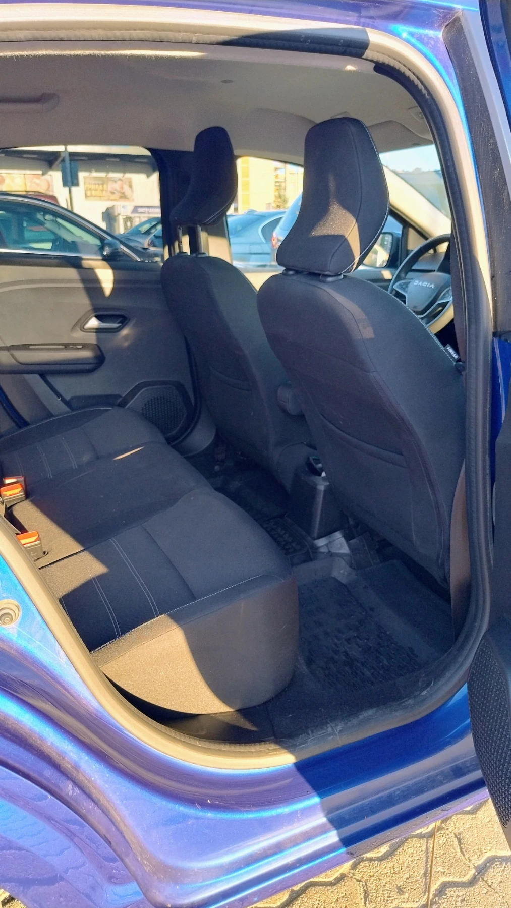 Dacia Logan, снимка 7 - Автомобили и джипове - 55683367