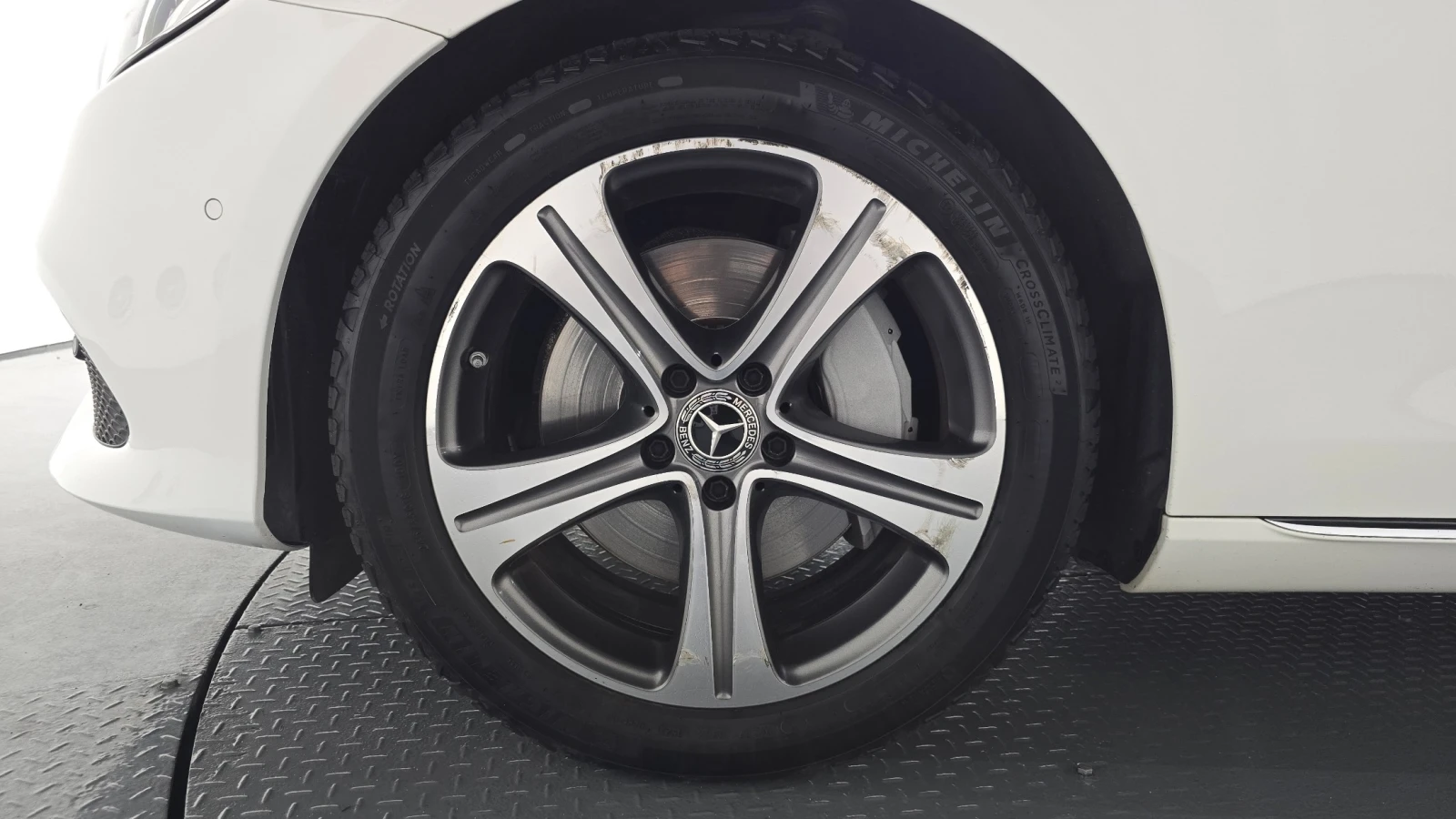 Mercedes-Benz C 300 Avantgarde, снимка 3 - Автомобили и джипове - 55810484