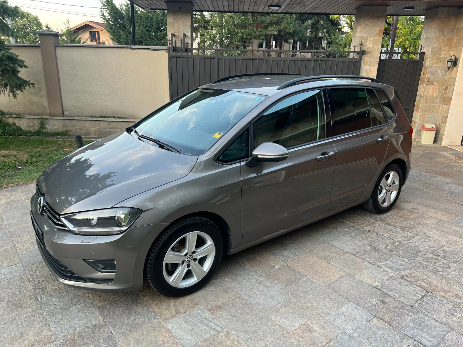 VW Sportsvan TREND