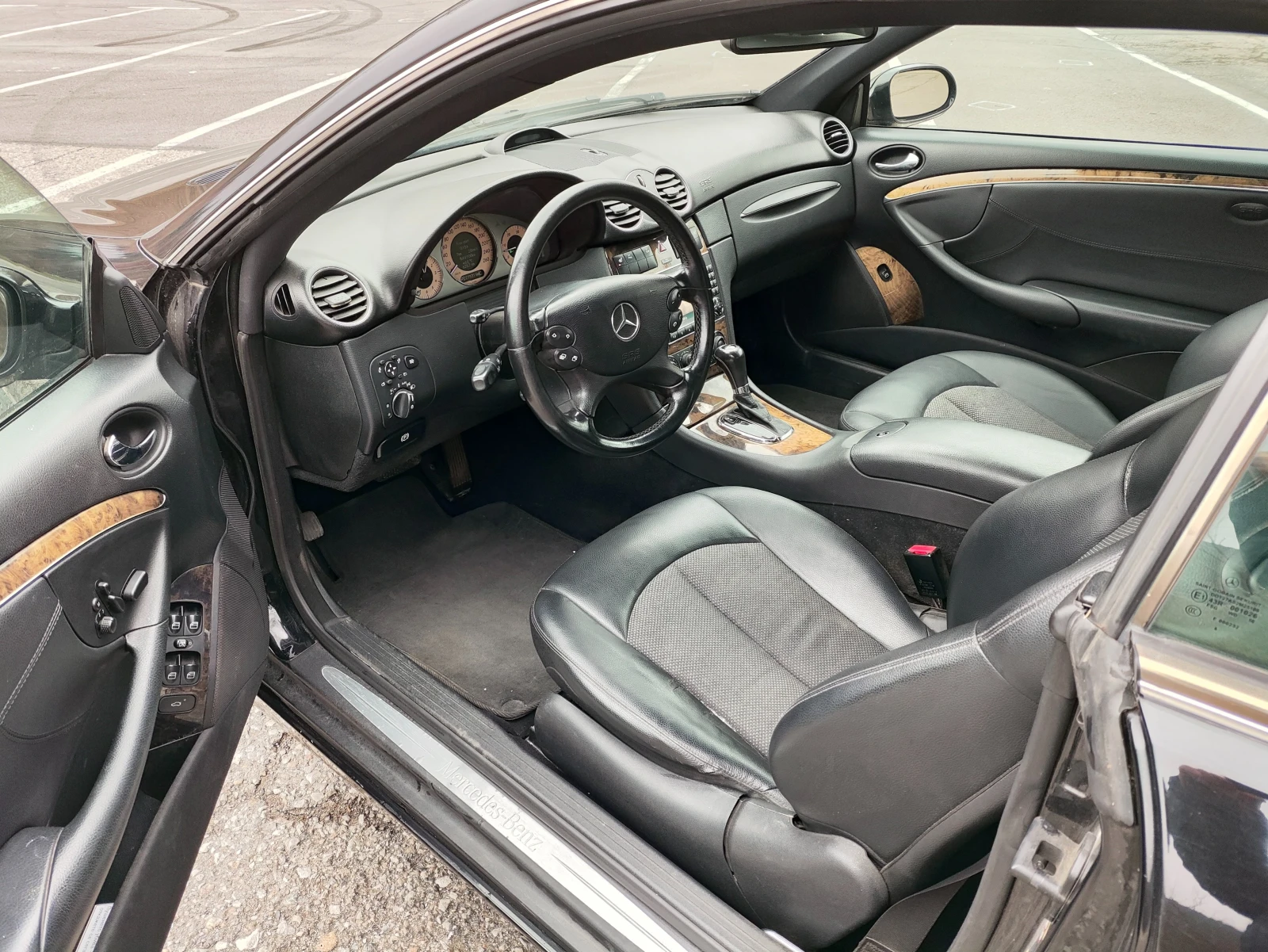 Mercedes-Benz CLK 320 avangard, снимка 4 - Автомобили и джипове - 55905081