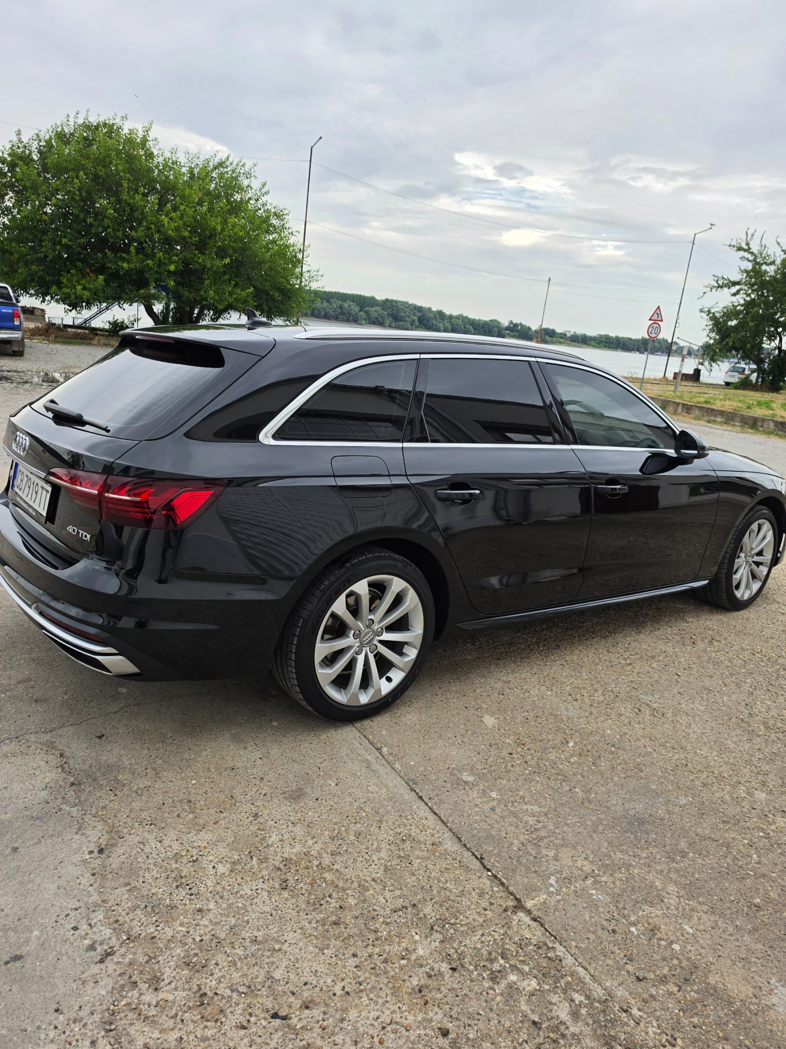 Audi A4, снимка 4 - Автомобили и джипове - 56316165