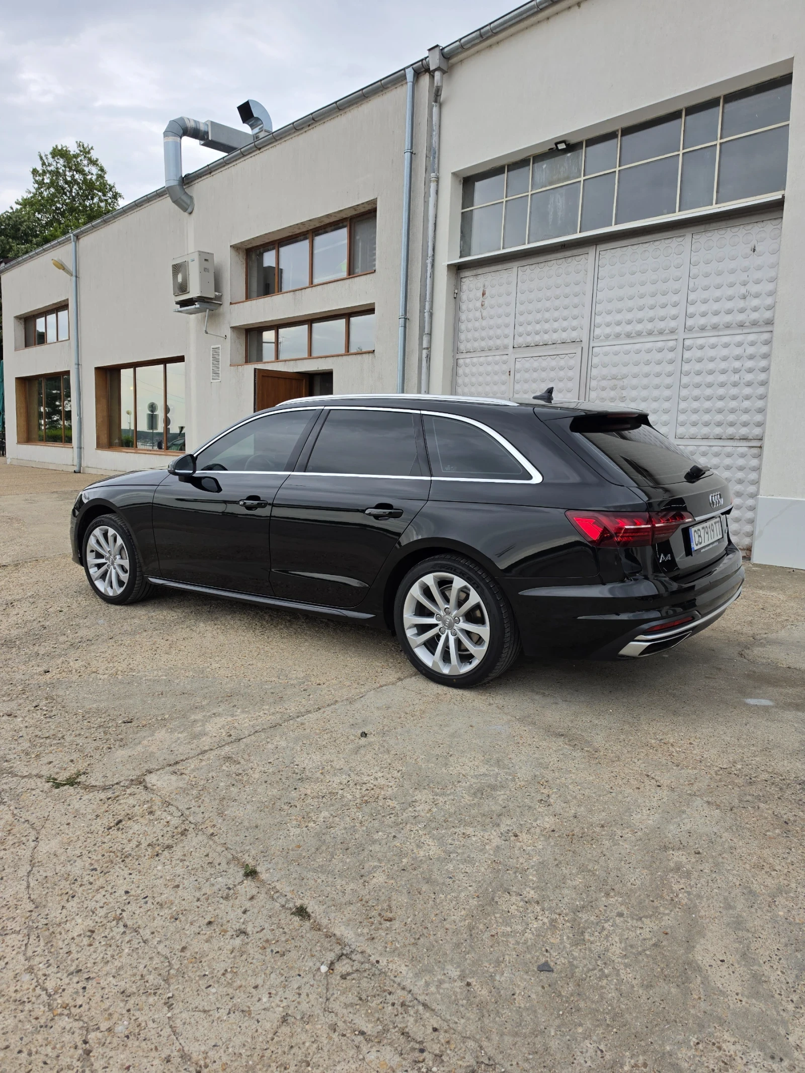 Audi A4, снимка 5 - Автомобили и джипове - 56316165