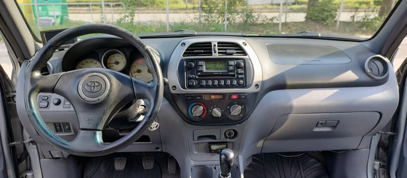 Toyota Rav4 D4D, снимка 7 - Автомобили и джипове - 49493984