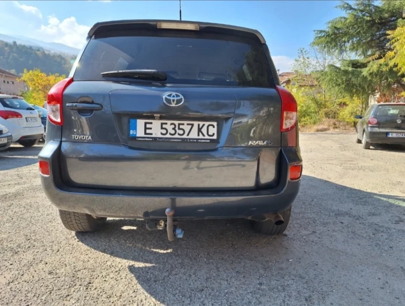 Toyota Rav4 2.2D-CAT, снимка 6 - Автомобили и джипове - 49013468