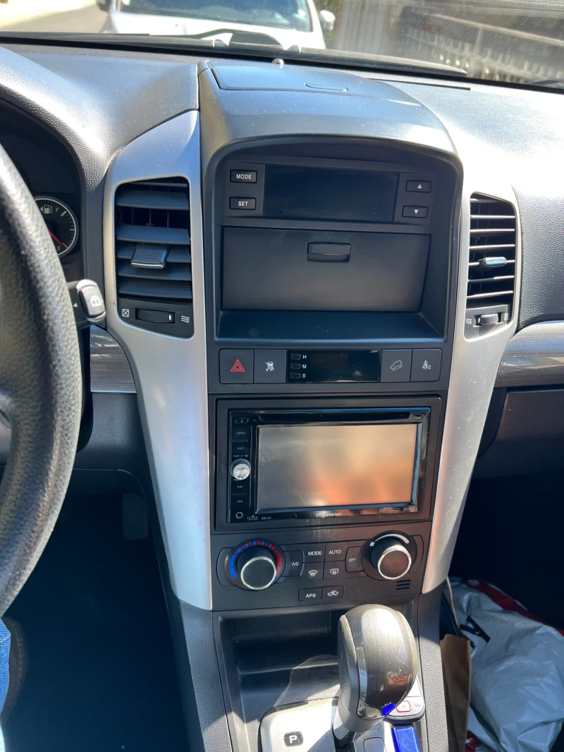 Chevrolet Captiva, снимка 5 - Автомобили и джипове - 51551403