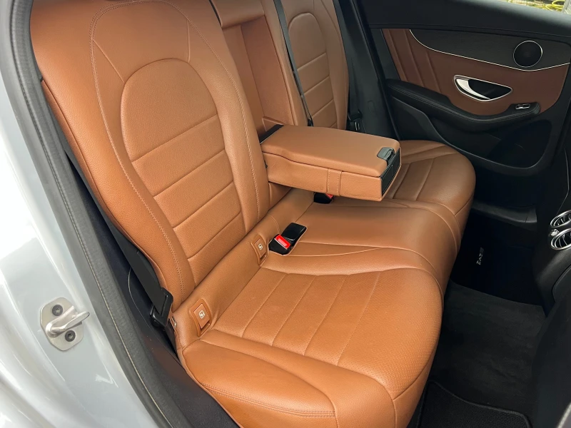 Mercedes-Benz GLC 300 DE, 9G, PHEV, 4-MATIC, AMG LINE, NIGHT PACK, CAMER, снимка 13 - Автомобили и джипове - 52335217