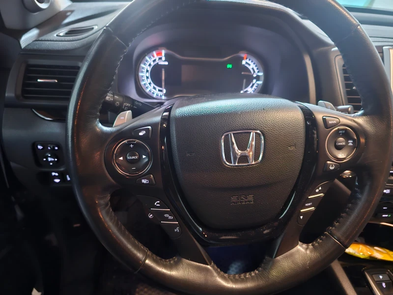 Honda Pilot Touring 3.5 V6 AWD, снимка 13 - Автомобили и джипове - 52507747