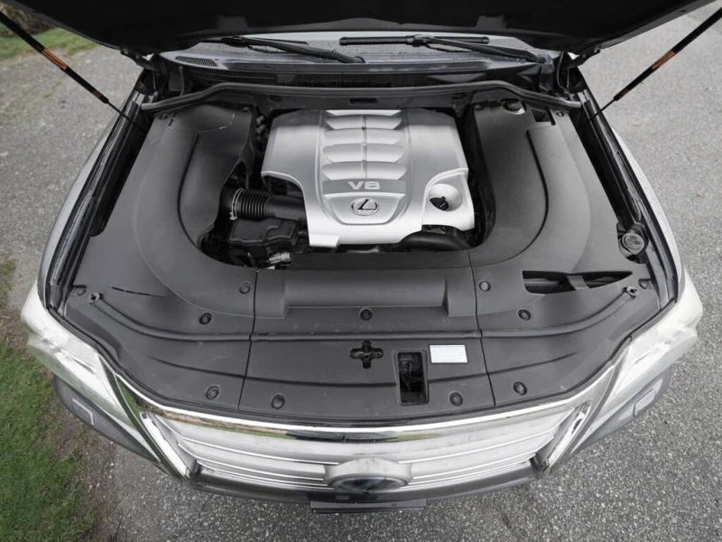 Lexus LX 570 ПОДГРЕВ* ОБДУХВАНЕ* ШИБИДАХ* КАМЕРА* 3X TV* 6+ 1, снимка 5 - Автомобили и джипове - 53090933