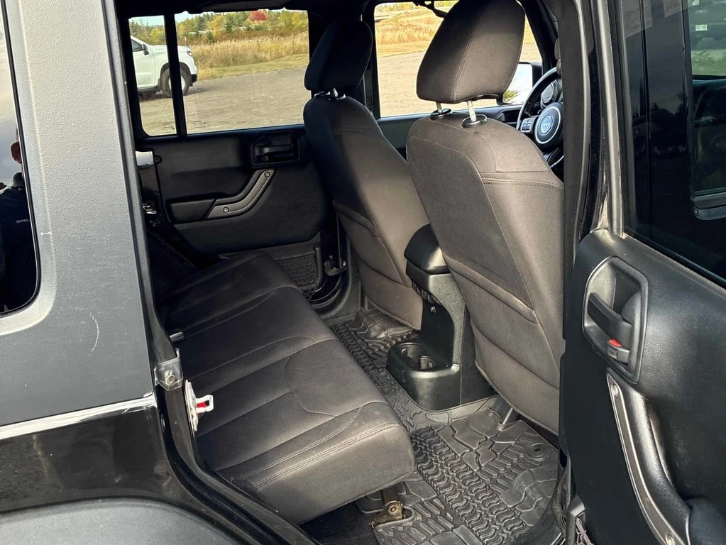 Jeep Wrangler * WILLYS WHEELER * CARFAX * БЕЗ ПЪРВОНАЧАЛНА ВНОСК - изображение 9