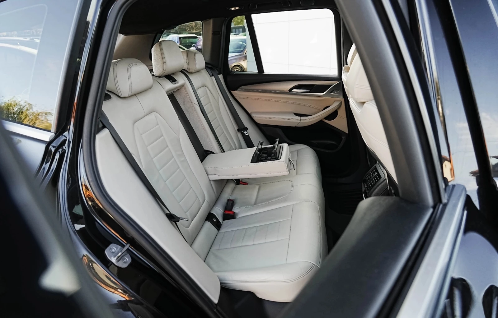 BMW X3 xDrive20d M Pack - изображение 8