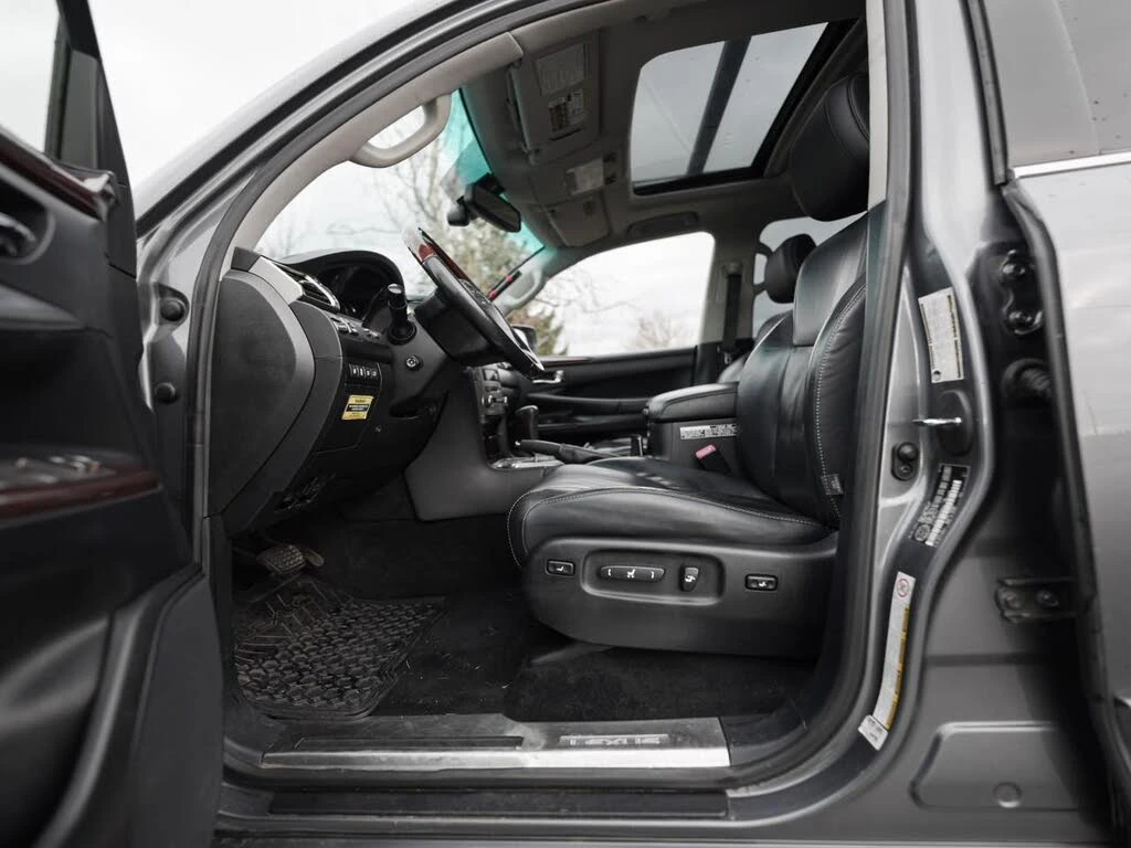 Lexus LX 570 ПОДГРЕВ* ОБДУХВАНЕ* ШИБИДАХ* КАМЕРА* 3X TV* 6+ 1 - изображение 7