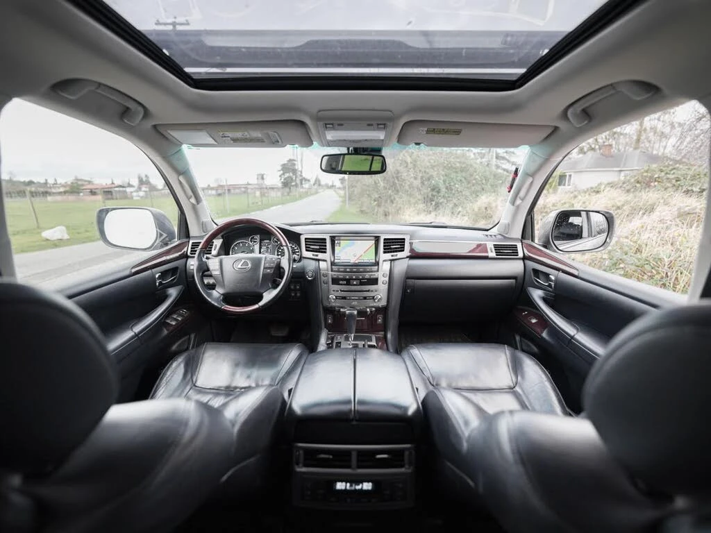 Lexus LX 570 ПОДГРЕВ* ОБДУХВАНЕ* ШИБИДАХ* КАМЕРА* 3X TV* 6+ 1 - изображение 8