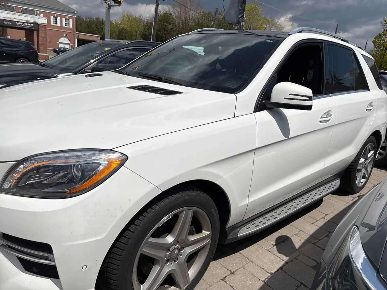 Mercedes-Benz ML 350 * BlueTEC * 360 * ПОДГРЕВИ * ПАМЕТ * KEYLESS, снимка 2 - Автомобили и джипове - 54480343