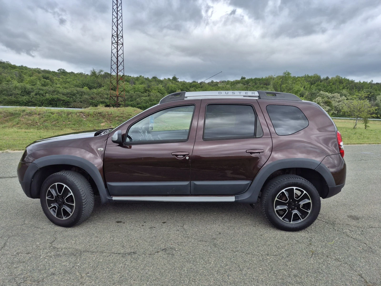 Dacia Duster 1, 2i16V/6sk/4x4/evro6, снимка 5 - Автомобили и джипове - 54653199