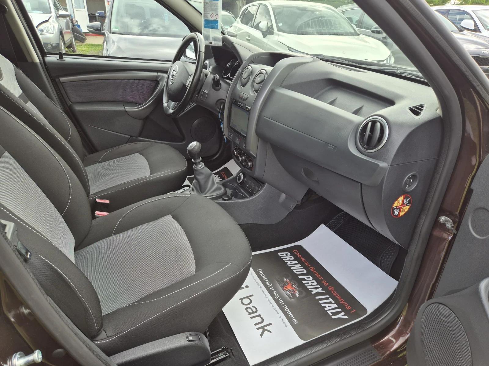 Dacia Duster 1, 2i16V/6sk/4x4/evro6, снимка 6 - Автомобили и джипове - 54653199