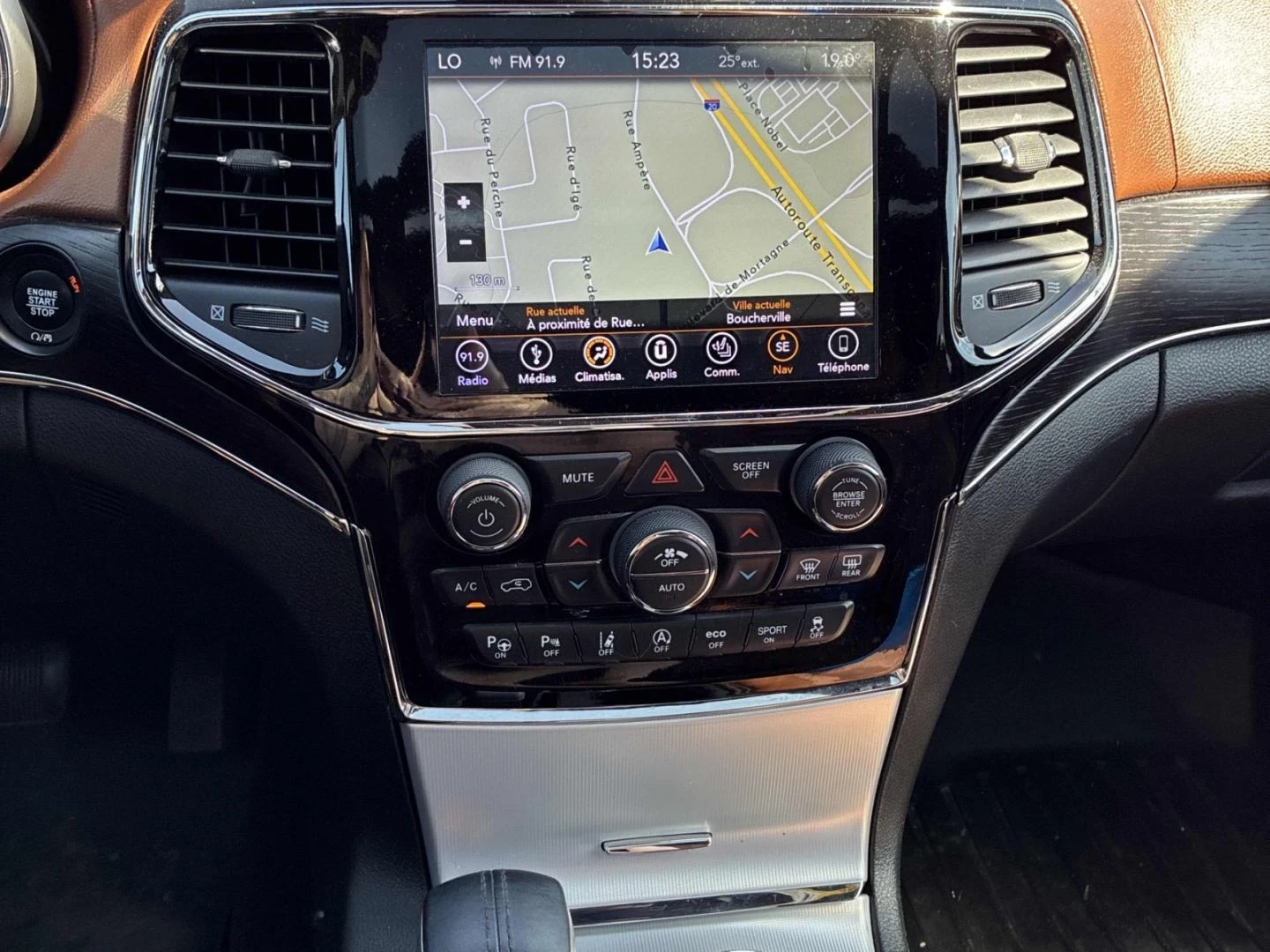 Jeep Grand cherokee SUMMIT* Distronic* Обдух* Harman/Kardon, снимка 9 - Автомобили и джипове - 54751695