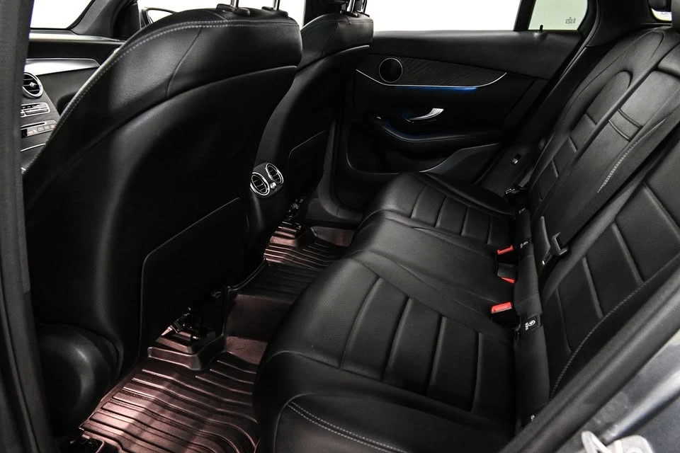 Mercedes-Benz GLC 300 * 4 MATIC * CARFAX * PANO * NAVI , снимка 14 - Автомобили и джипове - 55465332