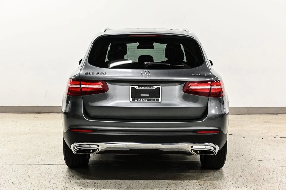 Mercedes-Benz GLC 300 * 4 MATIC * CARFAX * PANO * NAVI , снимка 5 - Автомобили и джипове - 55465332