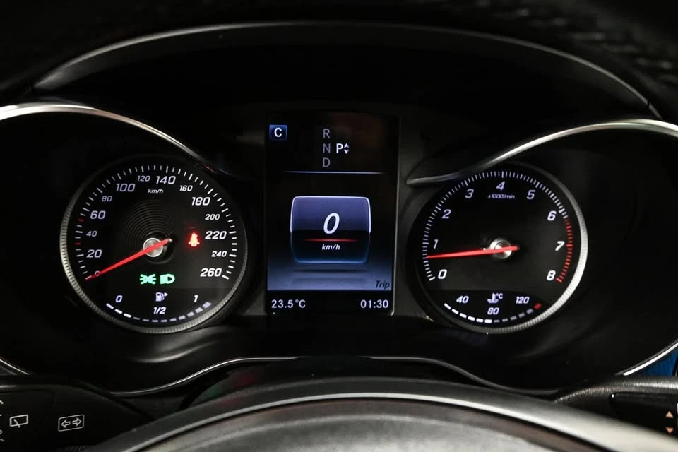 Mercedes-Benz GLC 300 * 4 MATIC * CARFAX * PANO * NAVI , снимка 16 - Автомобили и джипове - 55465332