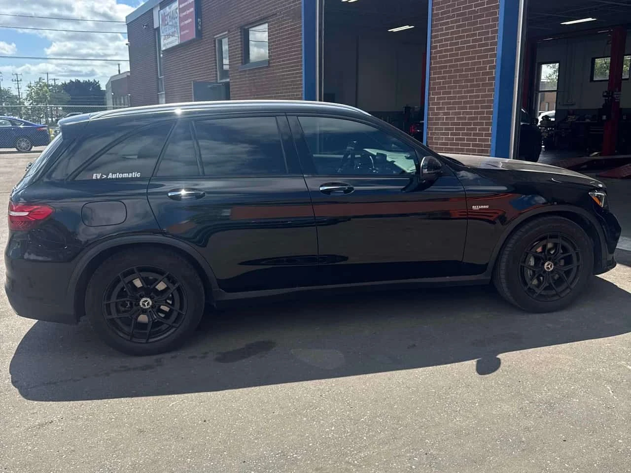Mercedes-Benz GLC 43 AMG * АВТОКРЕДИТ БЕЗ ПЪРВОНАЧАЛНА ВНОСКА* , снимка 3 - Автомобили и джипове - 55698859