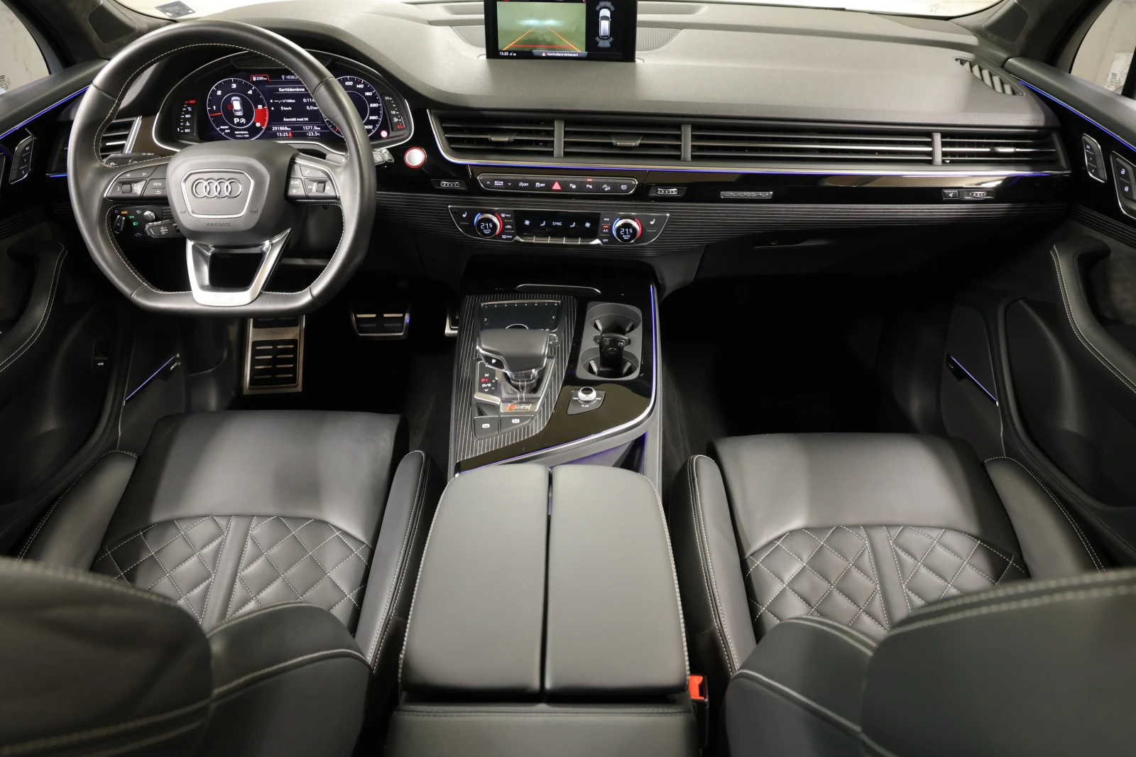 Audi SQ7 4.0 TDI V8 Quattro Panorama 6+ 1 места, снимка 8 - Автомобили и джипове - 55817605