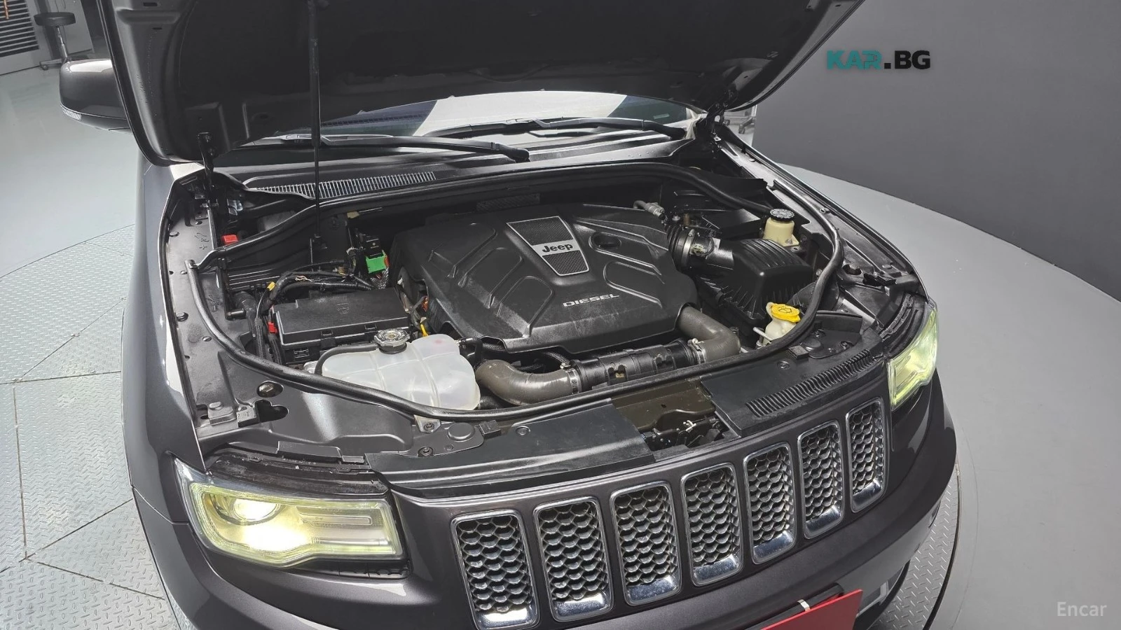 Jeep Grand cherokee SUMMIT* 4X4* 8ZF* DISTRONIC* HARMAN* PANO* ОБДУХ* , снимка 17 - Автомобили и джипове - 55993145