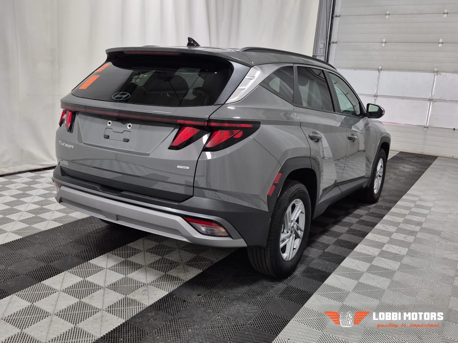 Hyundai Tucson, снимка 3 - Автомобили и джипове - 56295930