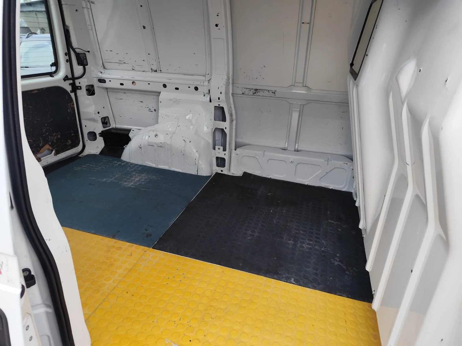 Citroen Jumpy 2.0 дизел, снимка 6 - Бусове и автобуси - 54422951