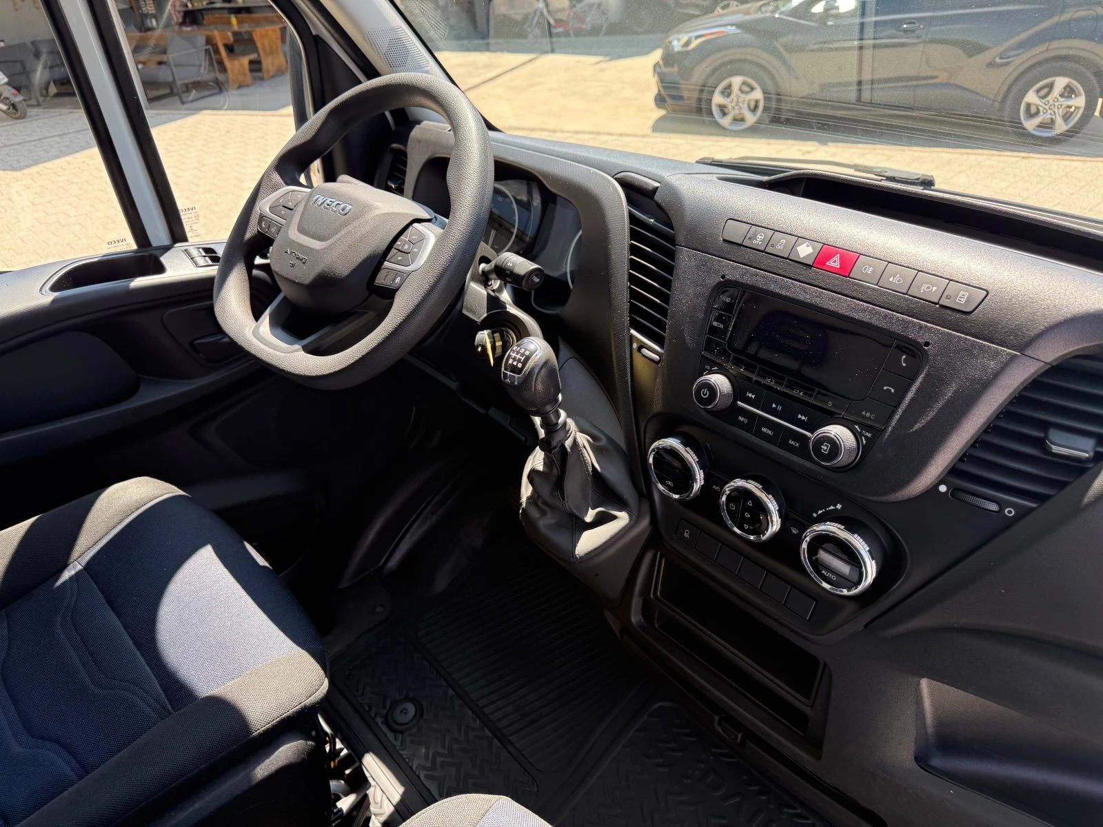 Iveco Daily 35-160 3.0HPI �� 3.5�. �� ���� ����� Euro 6  | Mobile.bg � ����������� 12