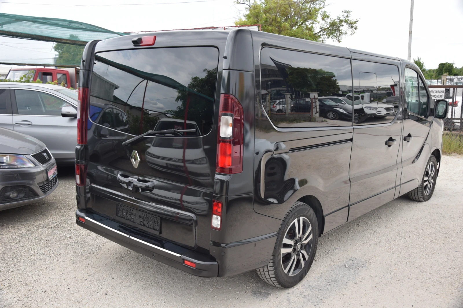 Renault Trafic 2.0DCI SPACE CLASS Automatic 8 места , снимка 6 - Бусове и автобуси - 55655884