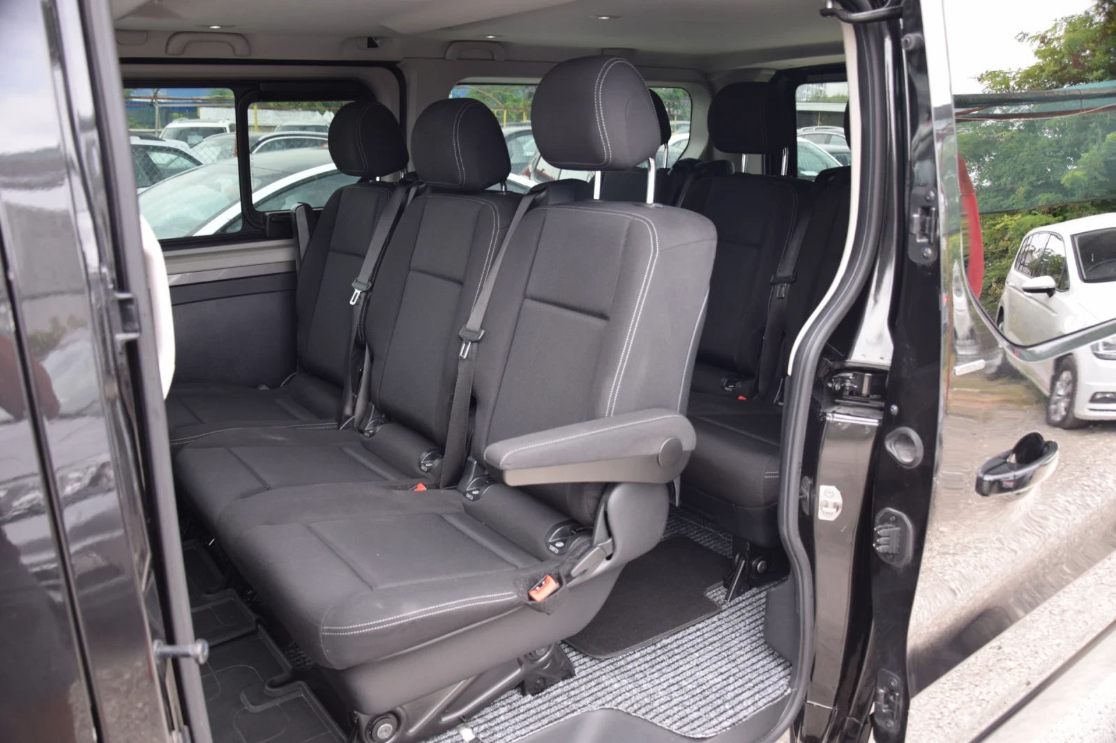 Renault Trafic 2.0DCI SPACE CLASS Automatic 8 места , снимка 9 - Бусове и автобуси - 55655884