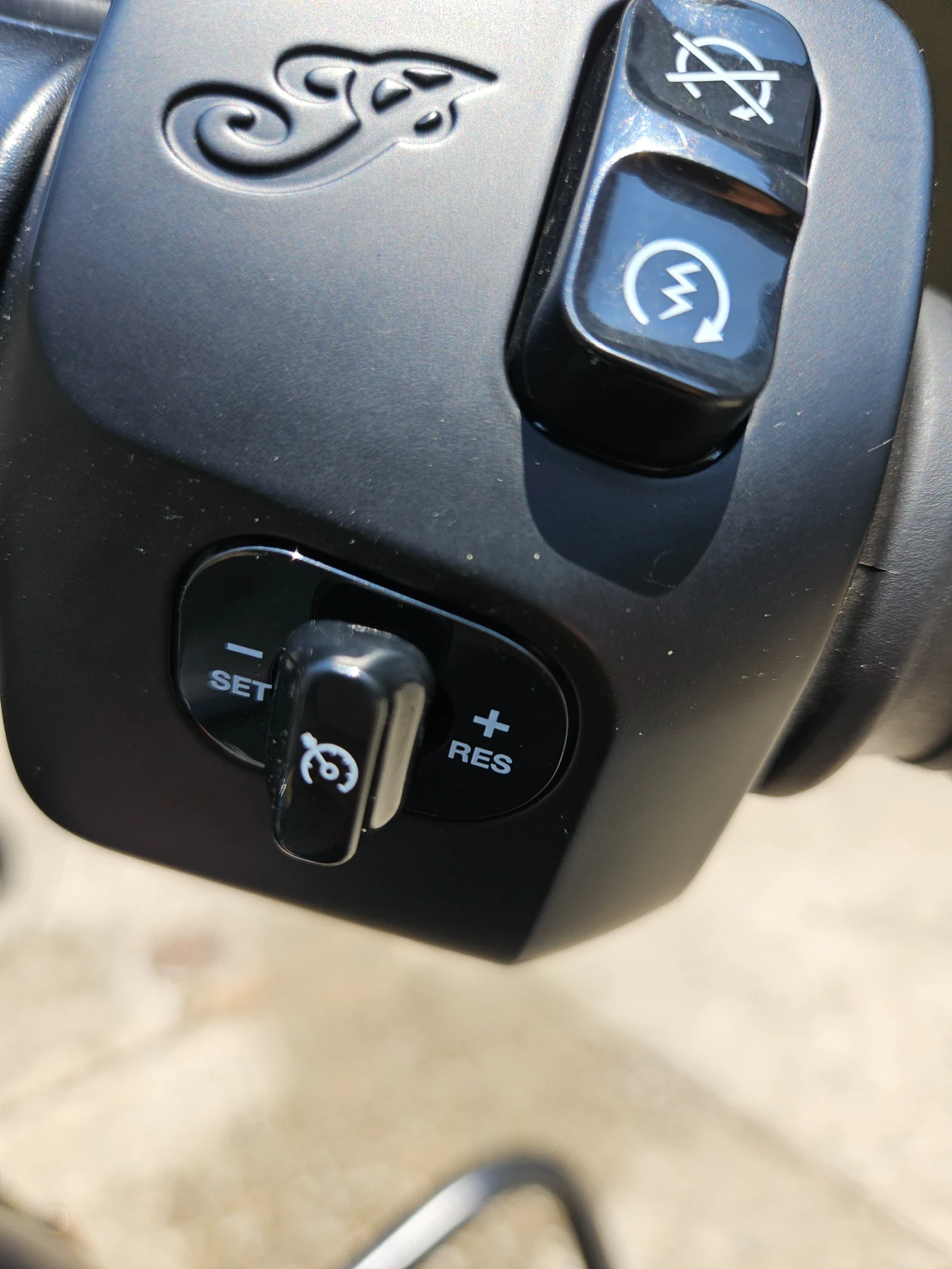 Indian Springfield Dark Horse 2018 | Mobile.bg   11