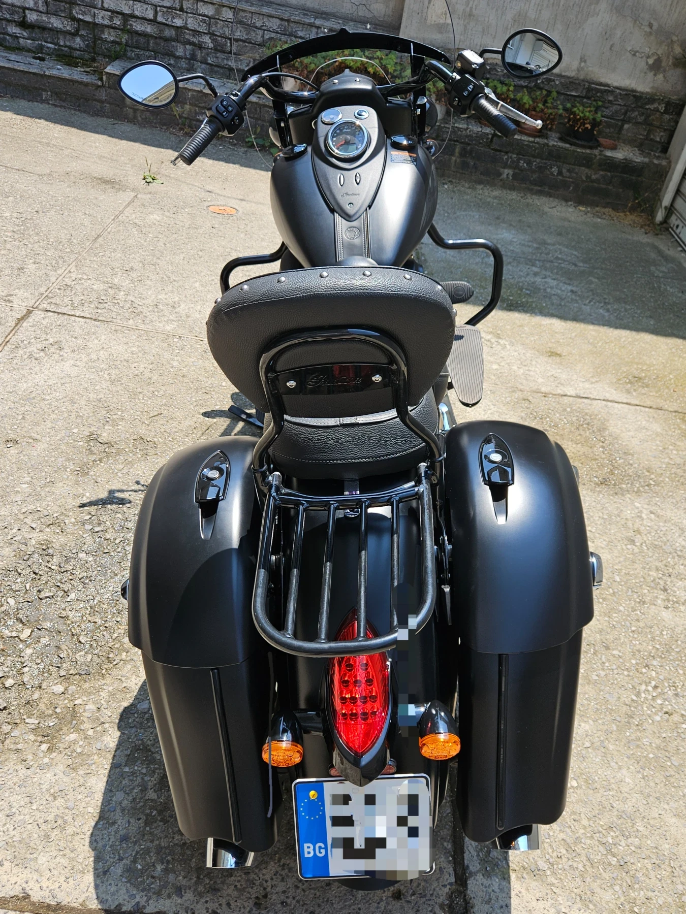 Indian Springfield Dark Horse 2018 - изображение 5