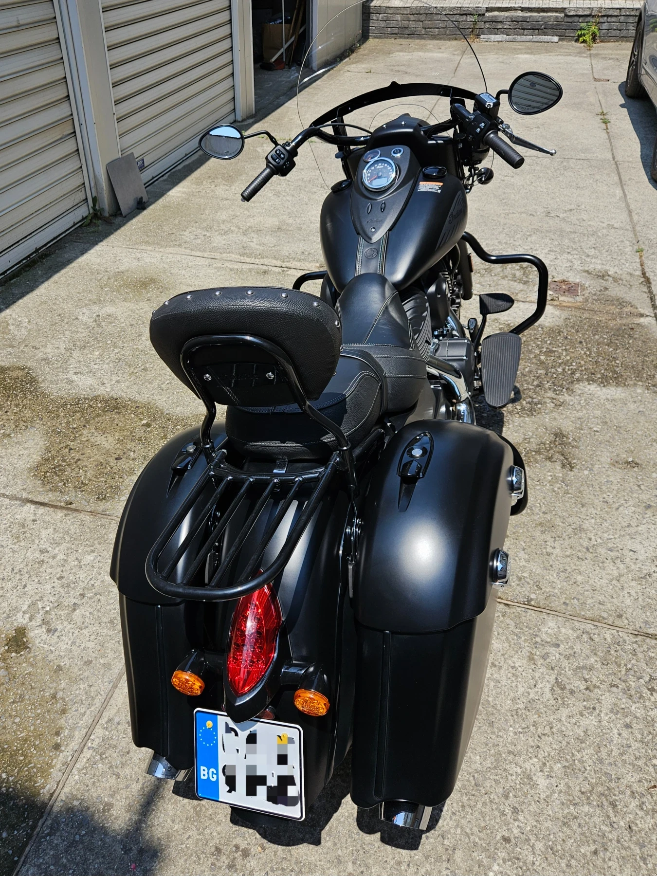Indian Springfield Dark Horse 2018 - изображение 8