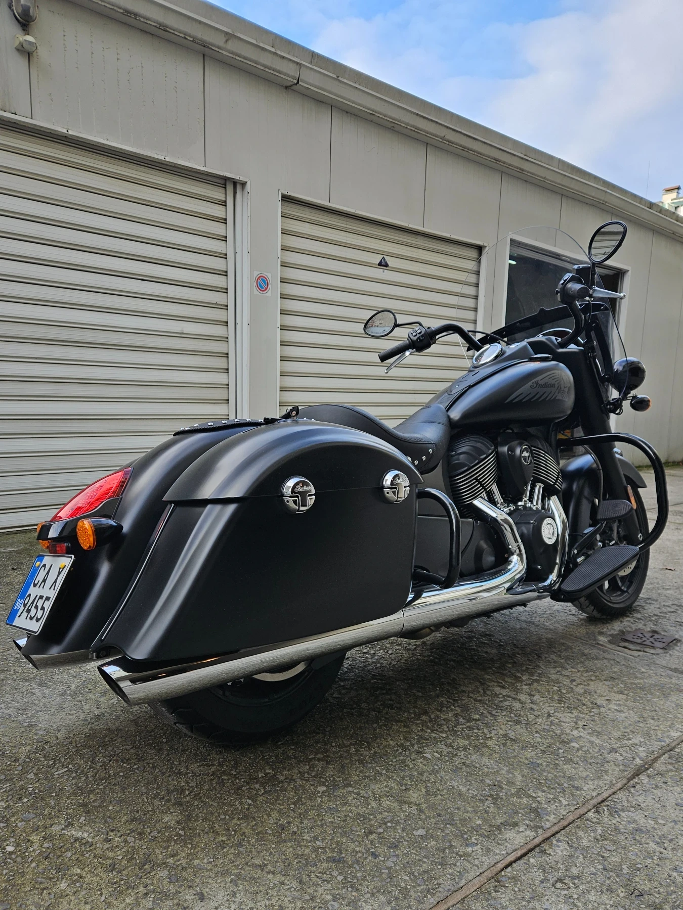 Indian Springfield Dark Horse 2018 - изображение 4