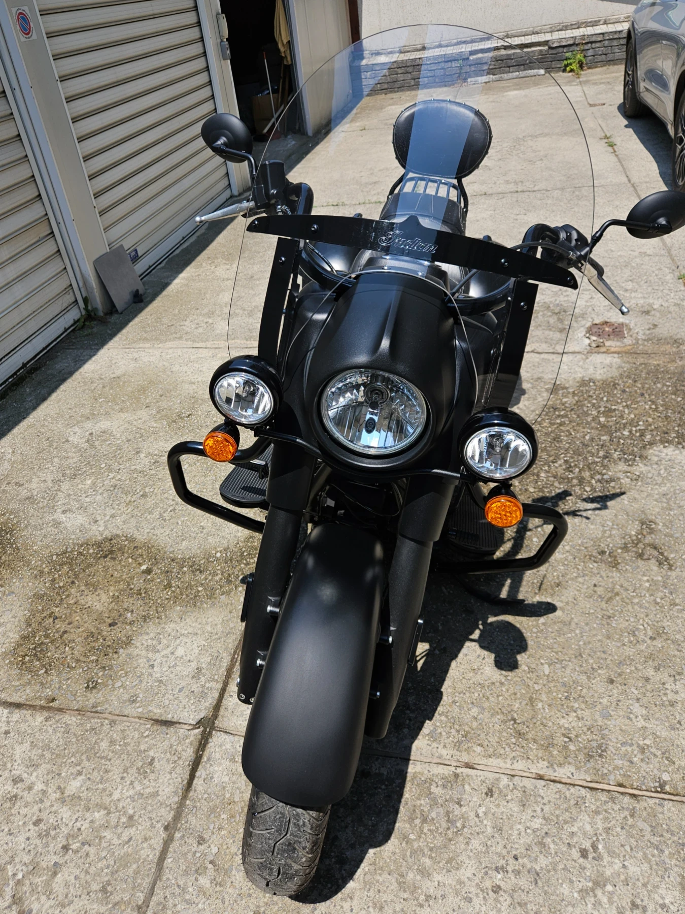 Indian Springfield Dark Horse 2018 - изображение 3