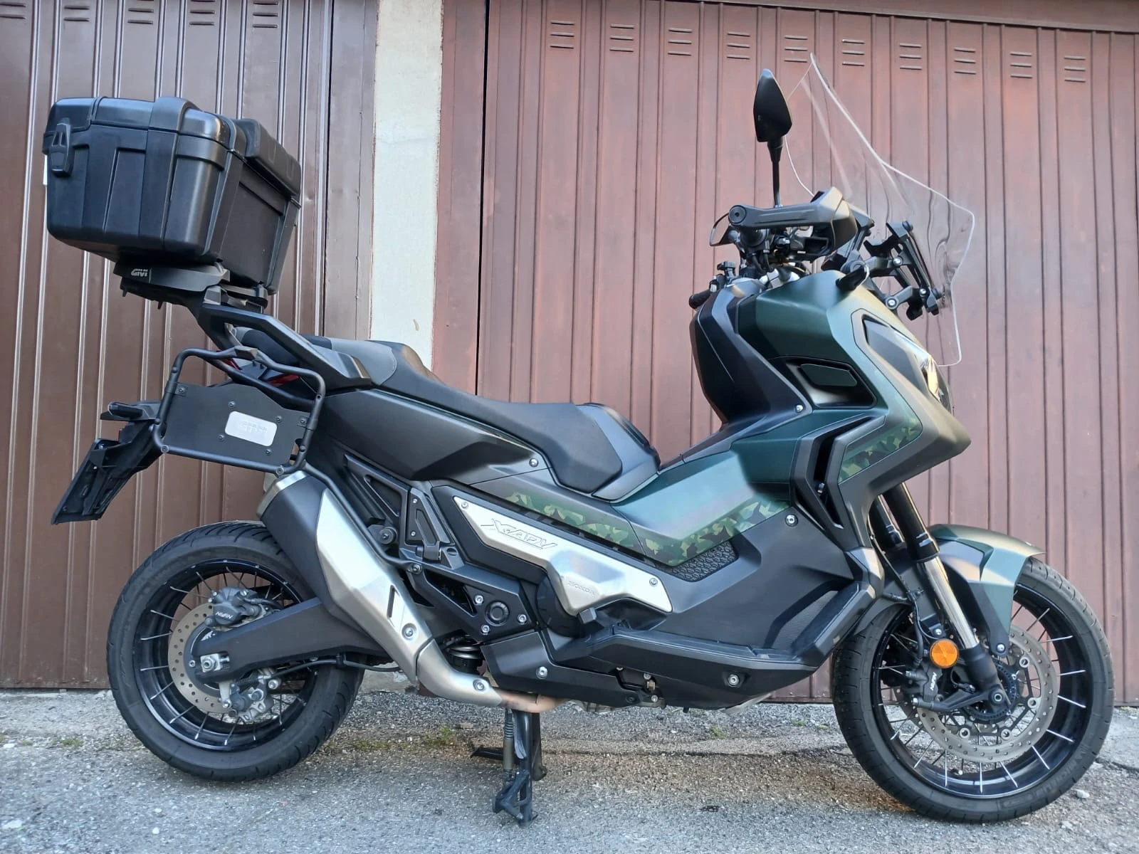 Honda X-ADV 750 Traction Control - Сервизна книжка, снимка 2 - Мотоциклети и мототехника - 54886787