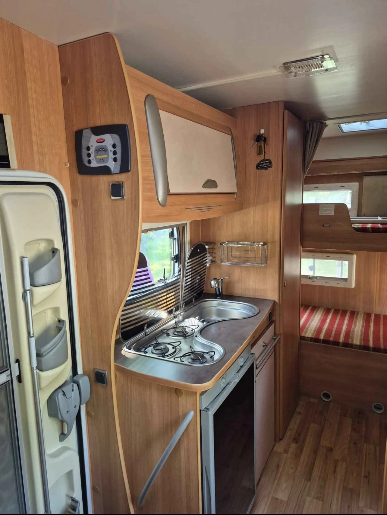 ������ Ford / Reimo Challenger | Mobile.bg � ����������� 7