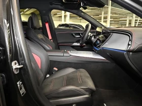 Mercedes-Benz E 53 AMG AMG / 4 MATIC+ / 360 / DISTRONIC, снимка 12