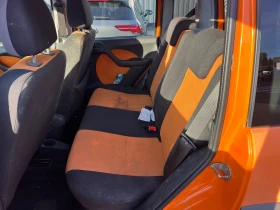 Обява за продажба на Fiat Panda 1.3d Mjet 4x4 Cross PANORAMA ~4 499 лв. - изображение 6 | Auto.bg Обява за продажба на Fiat Panda 1.3d Mjet 4x4 Cross PANORAMA ~4 499 лв. - изображение 6