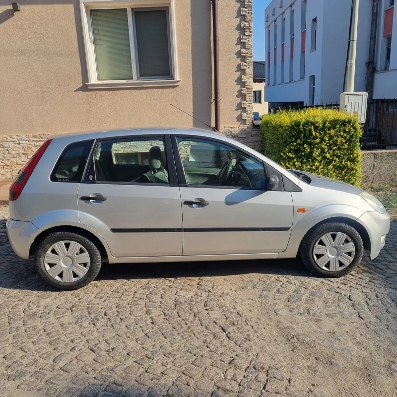 Ford Fiesta Джия, снимка 1 - Автомобили и джипове - 47318451